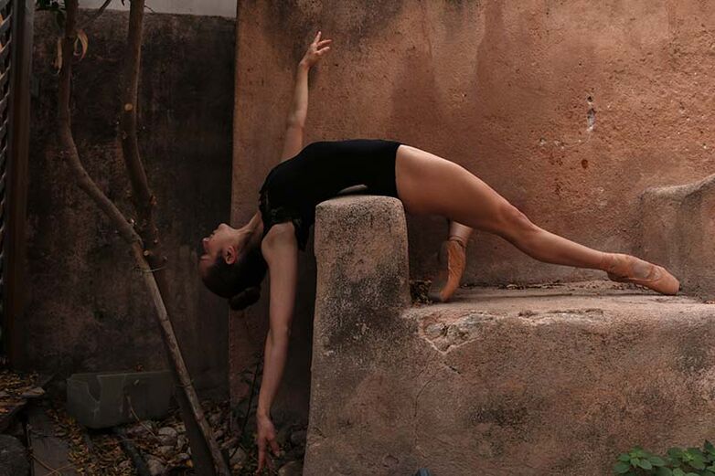 Las clases de yoga solucionan no sólo problemas físicos, sino también psicológicos.